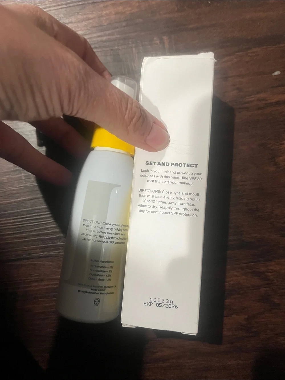 Morphe Sunsetter SPF 30 Setting Spray - White and Yellow